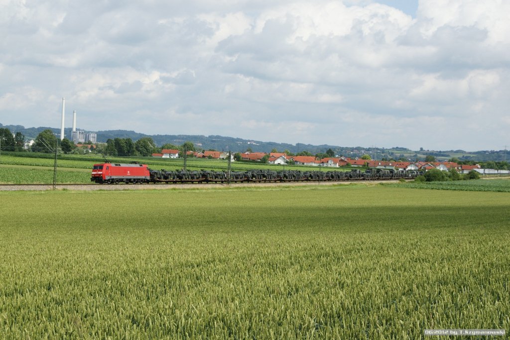 Der Transport von schwerem Gerät über die Schiene bildet eine tragende Säule in der Logistik der Bundeswehr.