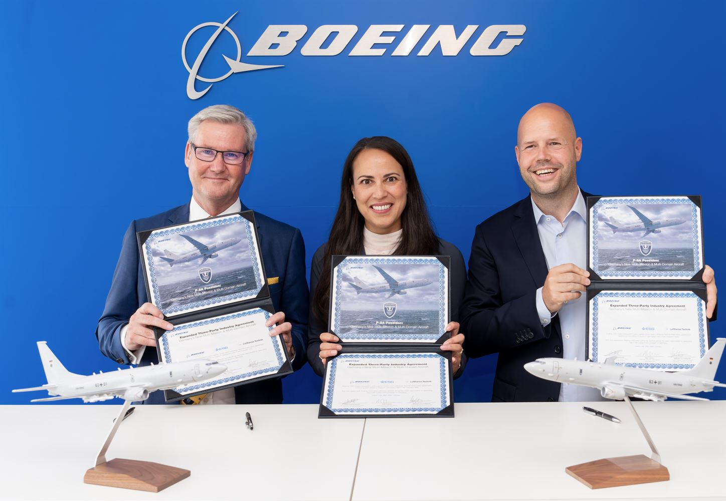 BOEING, ESG UND LUFTHANSA TECHNIK ERWEITERN P-8A PARTNERSCHAFT