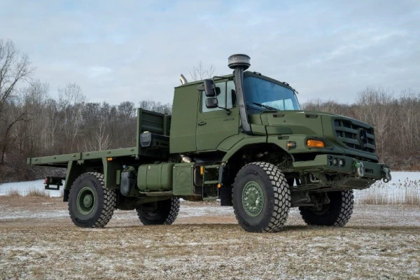 MERCEDES-BENZ SPECIAL TRUCKS LIEFERT ÜBER 1.500 MILITÄRISCHE LKW VOM TYP ZETROS AN KANADA