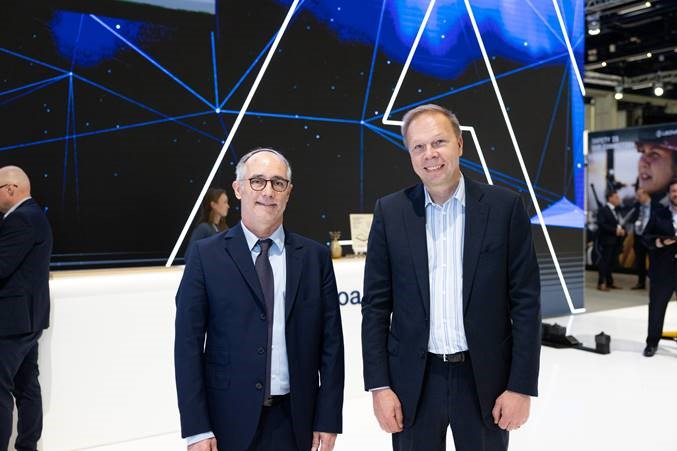 AIRBUS UND CELLNEX STÄRKEN IHRE PARTNERSCHAFT IM BEREICH DER MISSIONSKRITISCHEN KOMMUNIKATION