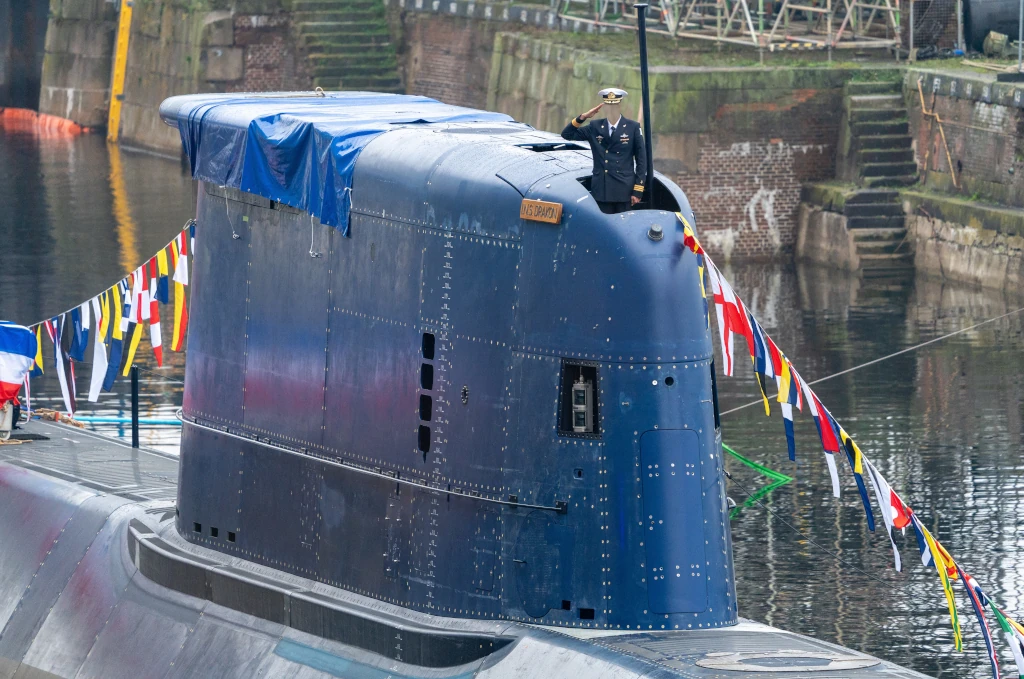 12. November 2024: Die feierliche Namensgebungszeremonie des sechsten Uboots aus der DOLPHIN-Klasse, INS „Drakon“, am Werftstandort von thyssenkrupp Marine Systems in Kiel. Das Boot verfügt – im Vergleich zu den beiden Schwesterbooten INS „Tanin“ und INS „Rahav“ über einen nach hinten verlängerten Turm. Foto: Michael Nitz