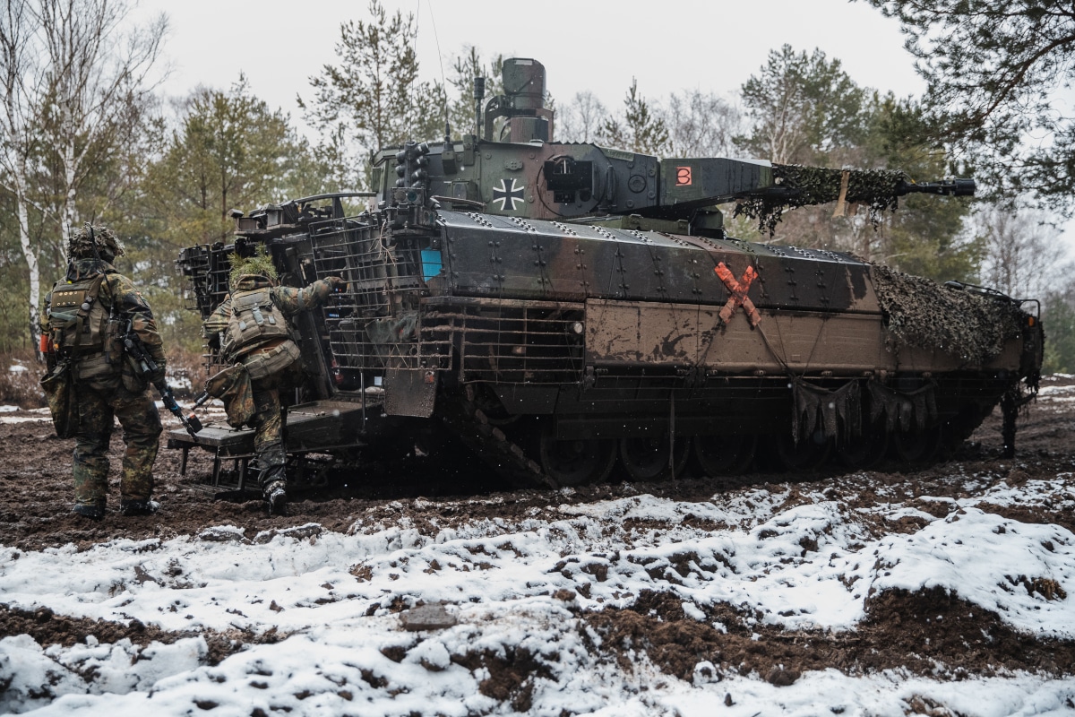 Der SPz Puma, das Hauptwaffensystem der deutschen Panzergrenadiertruppe, ist ein High-Tech-Produkt: Das bildet sich in der Art und Weise ab, wie realitätsnah ausgebildet, trainiert und geübt wird. Foto: Presse- und Informationszentrum Heer