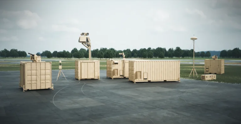 Teil einer ganzheitlich ausgerichteten Luftverteidigung: Die Abwehr von Drohnenbedrohungen wird beim modularen Drohnenabwehrsystem ASUL der Bundeswehr mit kinetischen Wirkmitteln erweitert. (Foto: HENSOLDT AG)