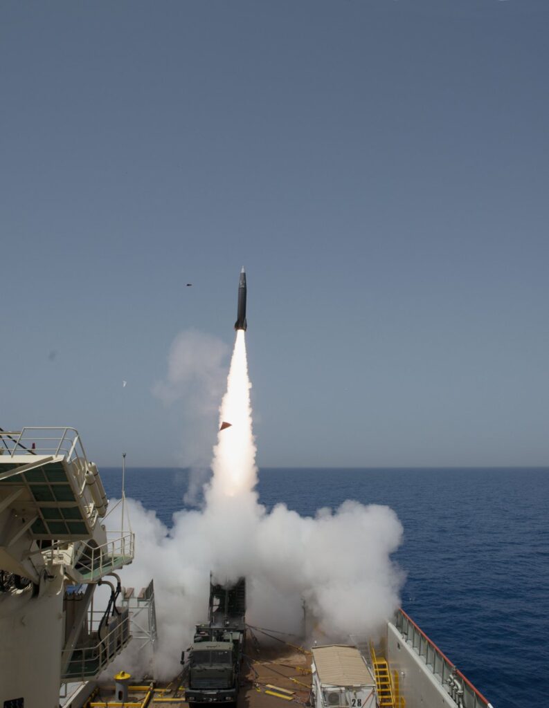 LORAs Kampfreichweite ist abhängig von der Art des verwendeten Gefechtskopfs und beträgt 30 bis 430 km. (Foto: Israel Aerospace Industries)