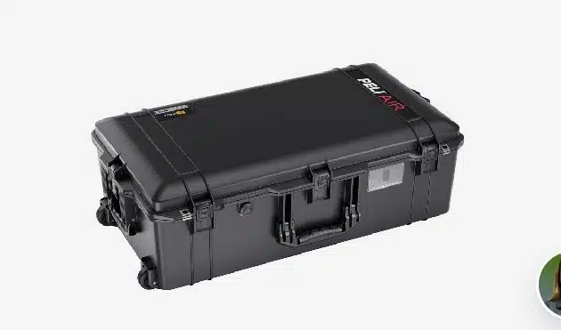 Investition in die Zukunft: Am Prouktionsstandort Crottendorf (Freistaat Sachsen) will PELI Products seine europäischen Produktionskapazitäten für Schutzkoffer durch die Installation und Inbetriebnahme einer neuen Rotationsformanlage ausbauen. Foto: PELI Products